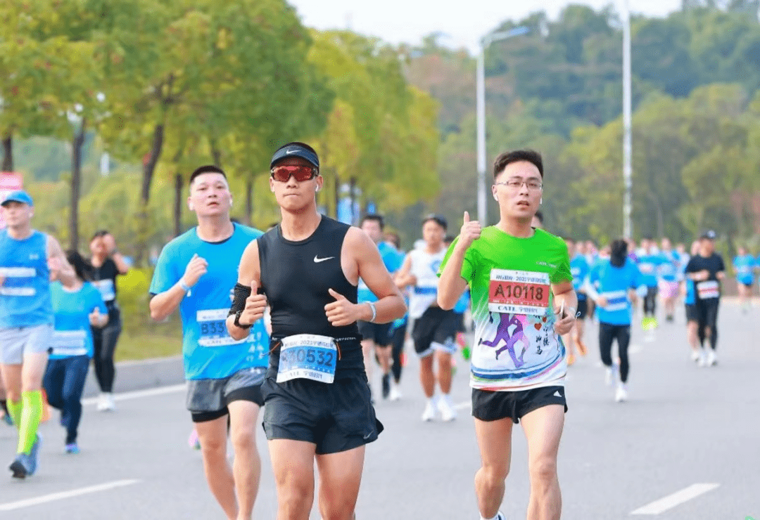 直击首届宁马现场!_宁德市_马拉松_小时
