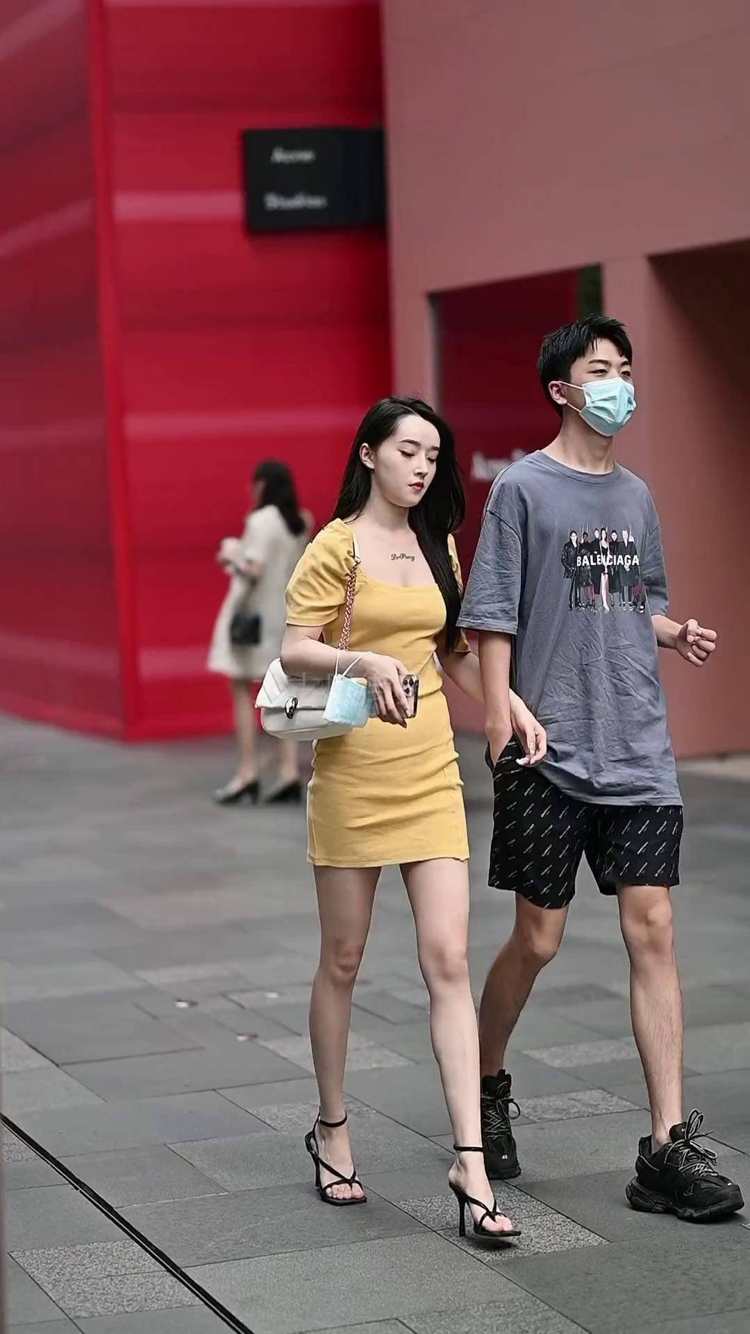 520你牵手了吗?街拍 情侣 爱情