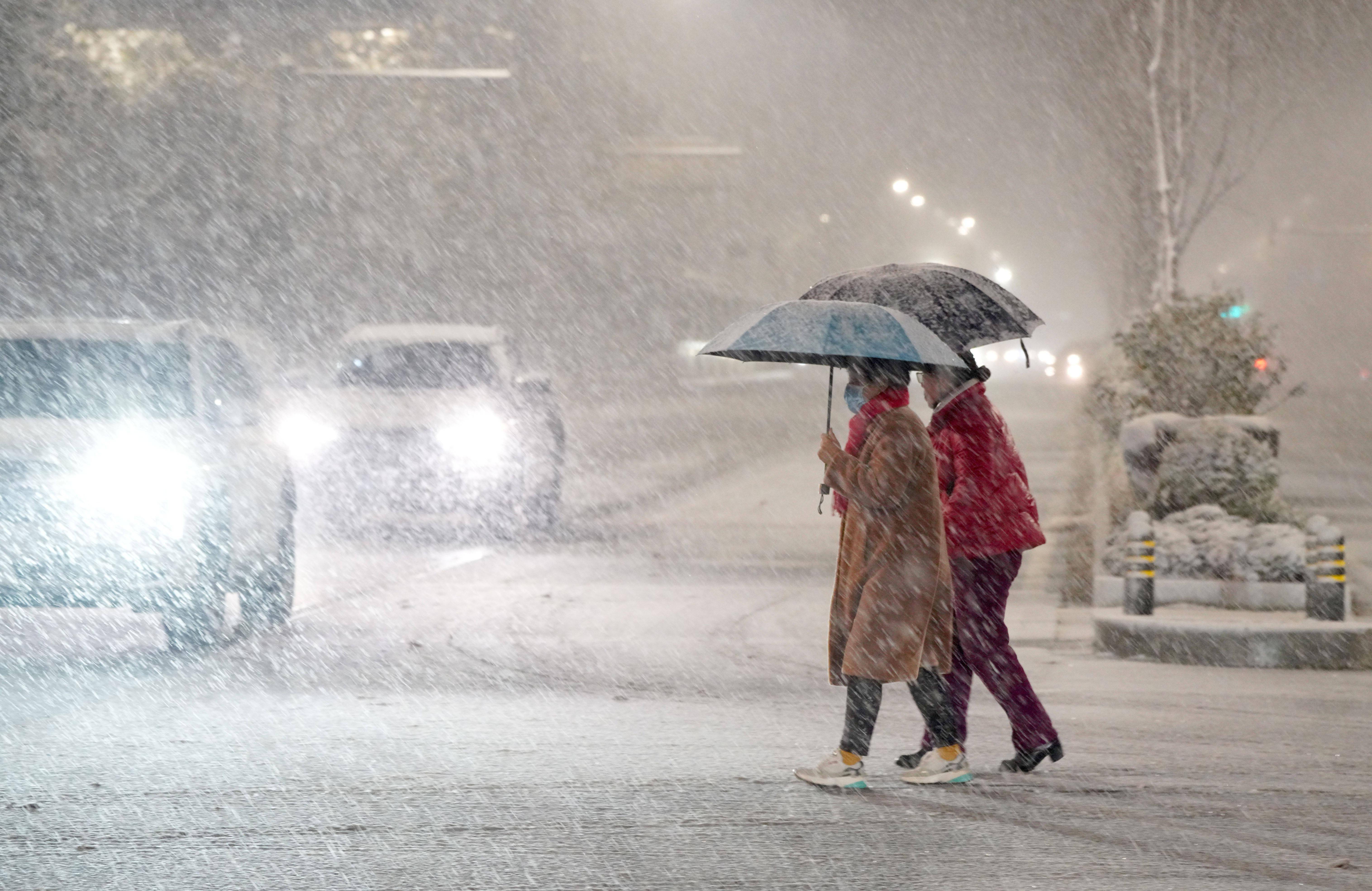 雨夹雪唯美图片