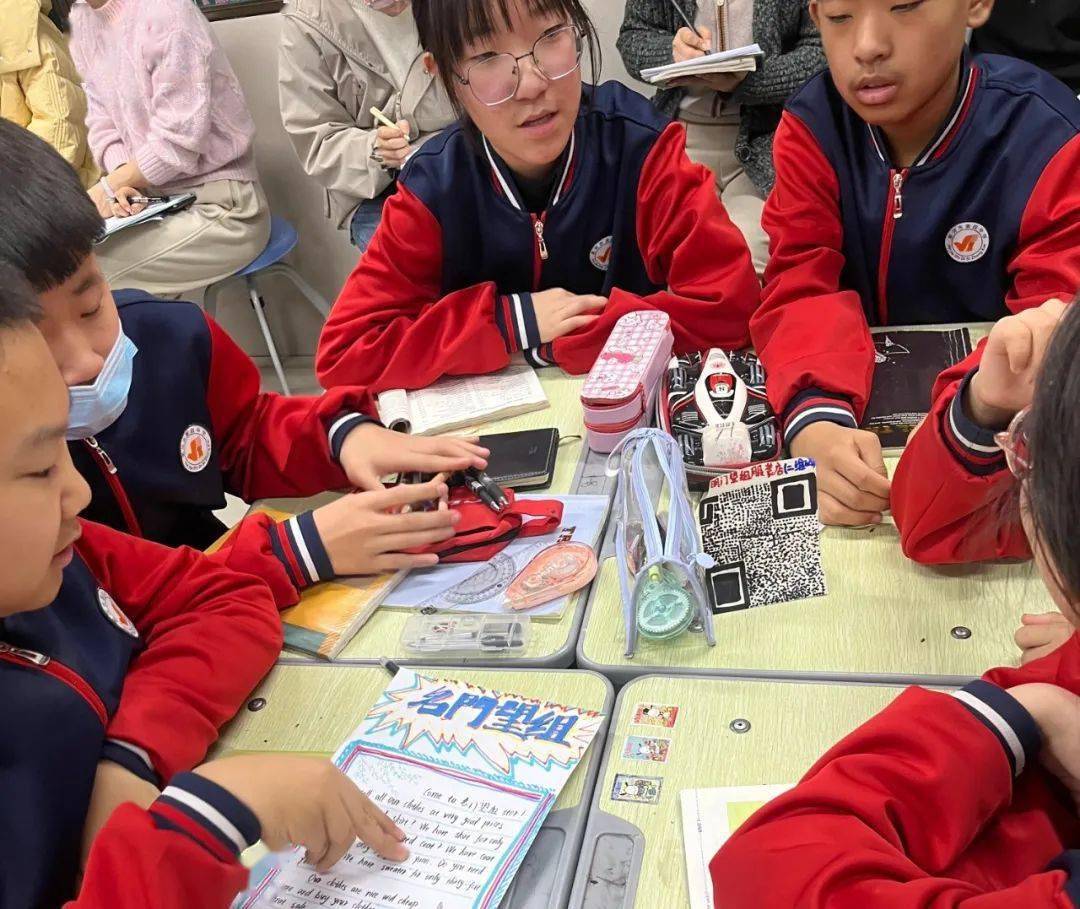 浪漫的冬日里,黑河四中开展了一年一度的小组建设验收活动.