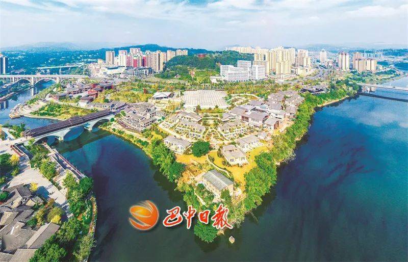 以恩阳古镇为背景,依托独特的山水资源,打造高品质城市民宿和精品院落