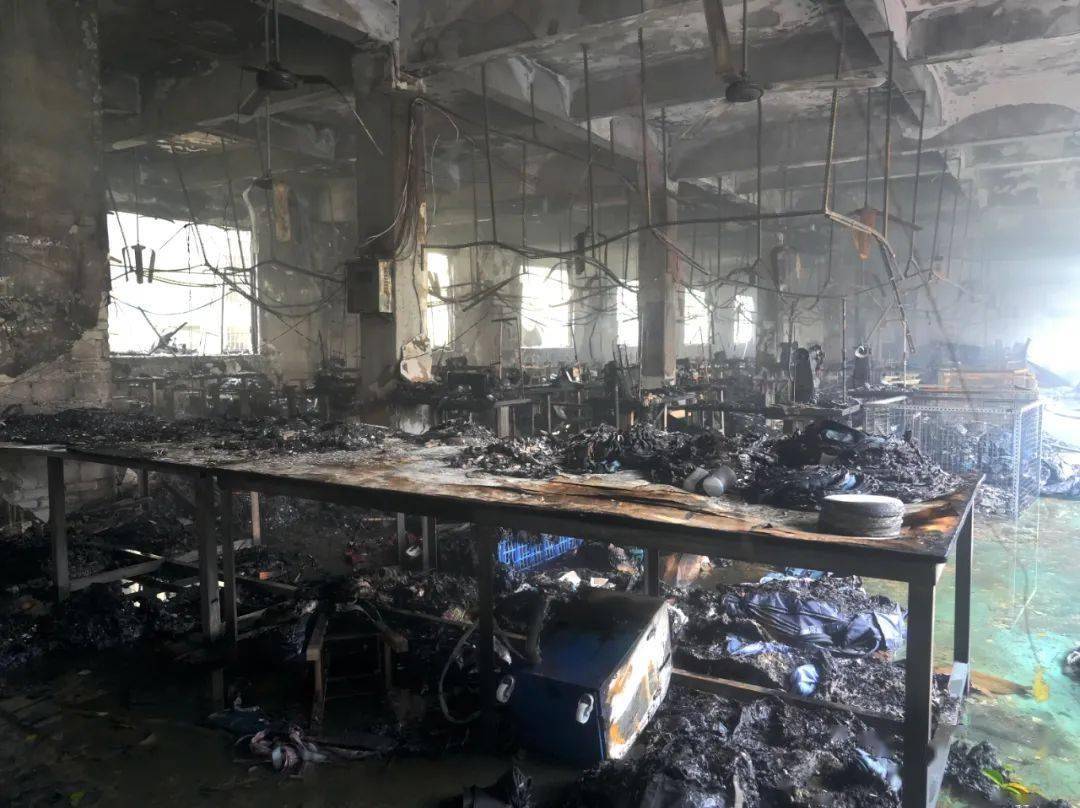 梧州岑溪一产业园发生火灾._人员_企业_园区