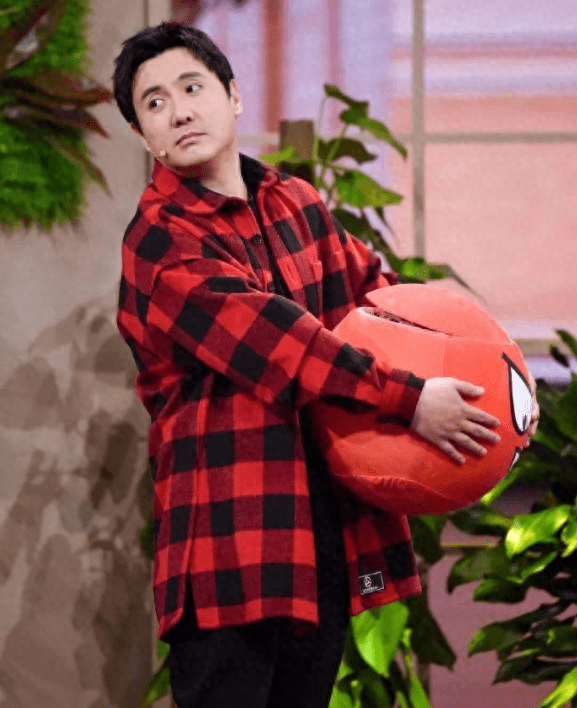 善恶到头终有报,44岁"败光路人缘"的沈腾,终于从神坛跌落了_表演_话剧