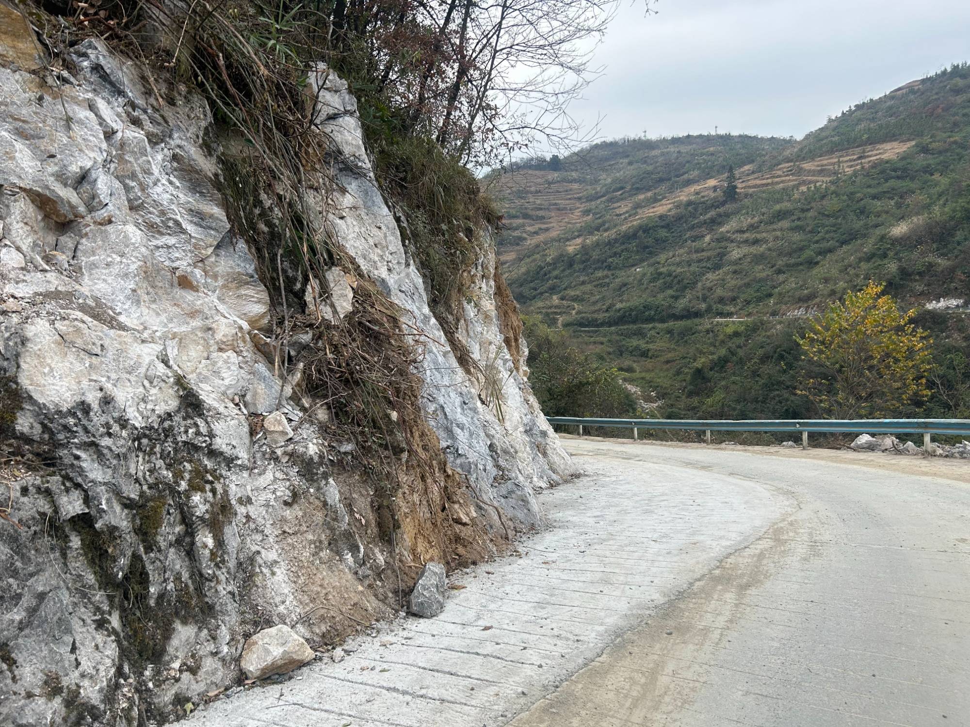 貴州務川:小小錯車道 暢通出行暖民心_坪村_村民_謝焱鑫