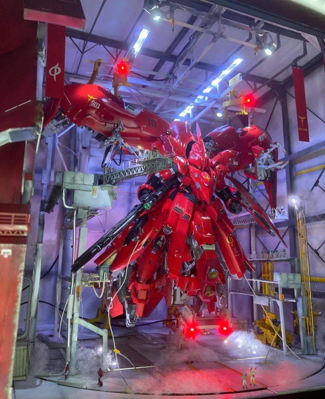 这台夜莺居然内藏沙扎比!_改造_公众_灯光