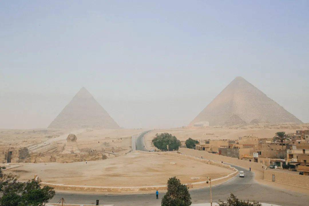 孟卡拉金字塔入口图片