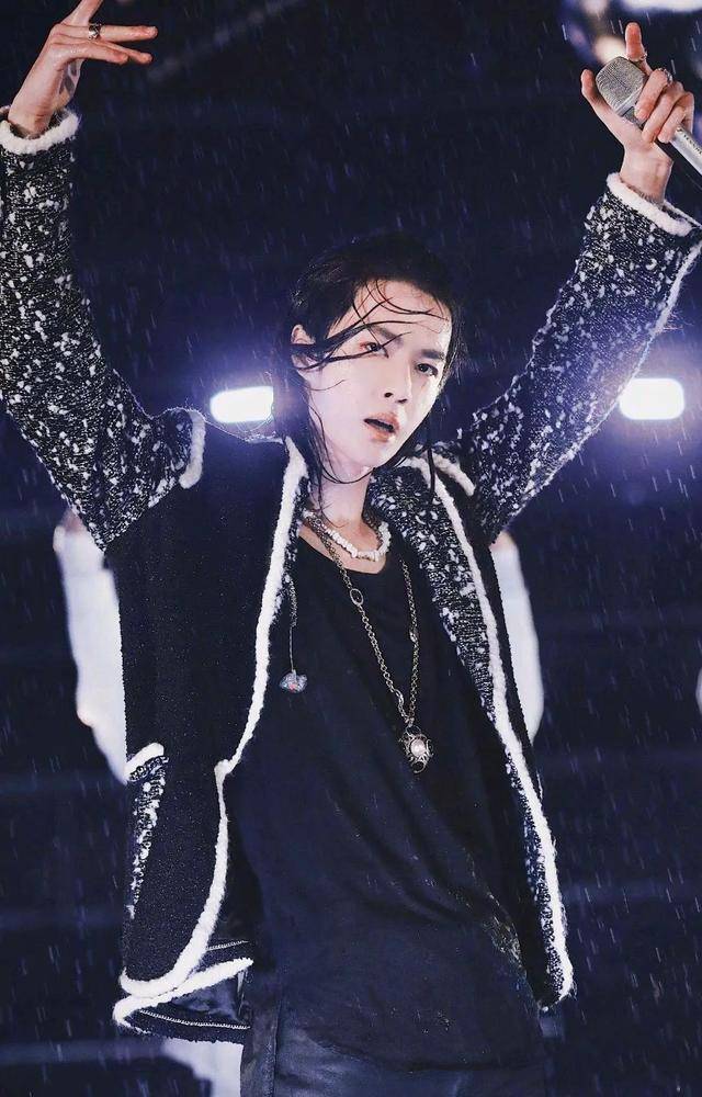 白马王子 i 王一博