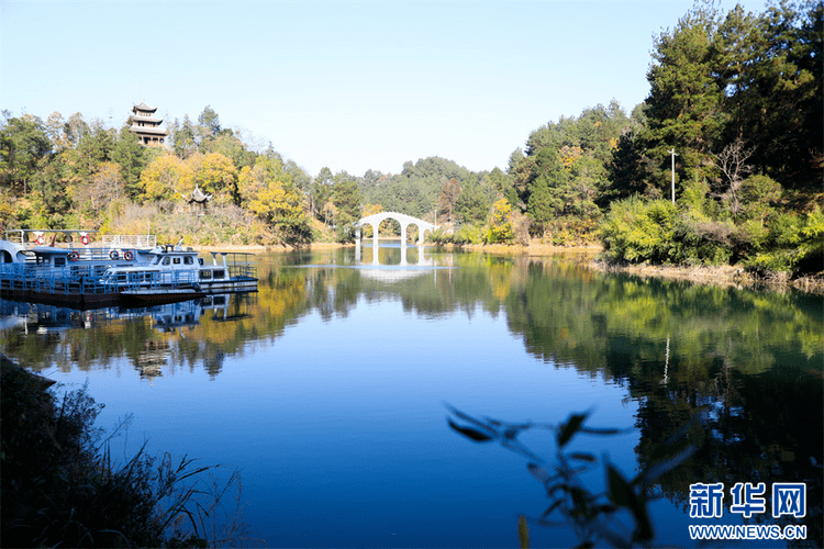 长顺杜鹃湖风景区图片图片