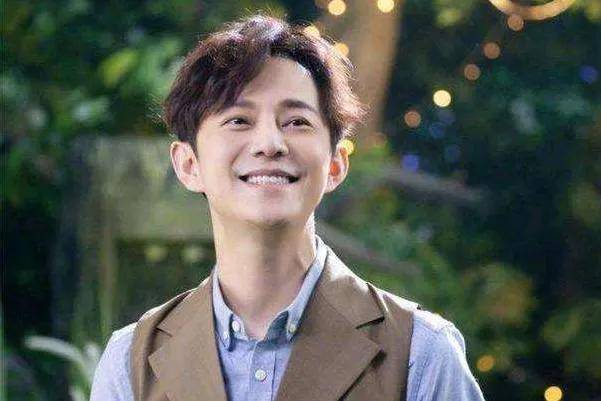 何炅,中国内地男主持人,演员,歌手,导演,配音,监制._表演_观众_才华