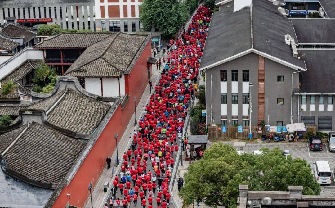 解放大桥,花海公园,海峡奥体中心等福州著名景点和区域,尽显福州"三山