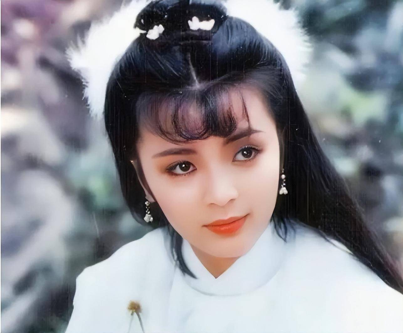 最美小龙女:爱过周润发,拒绝刘德华,经过3段感情后她皈依佛门_陈玉莲