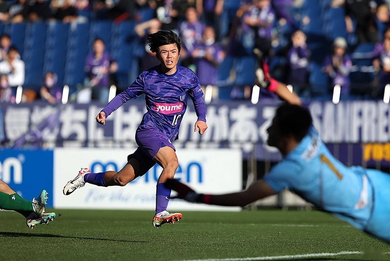 青森山田4年3冠!日本高中足球王者在这项赛事诞生_职业_比赛_联赛