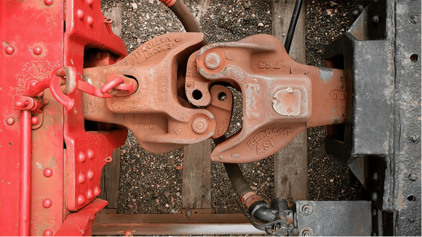 为何好好的地铁说断就断了?_缓冲_车钩_车厢