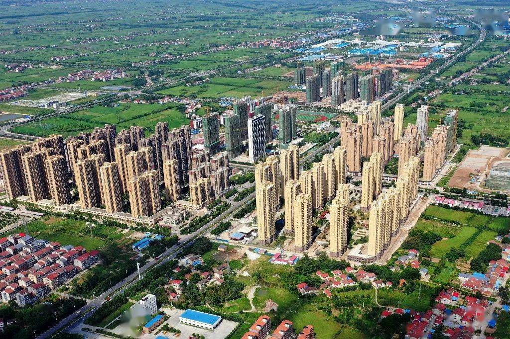 12月20日,监利市宣传思想文化工作会议上,容城镇党委书记方文昌代表