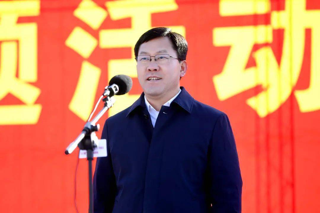 县委书记薛永琦宣布夏县"凝聚青春之力 共筑活力之城"主题活动启动.