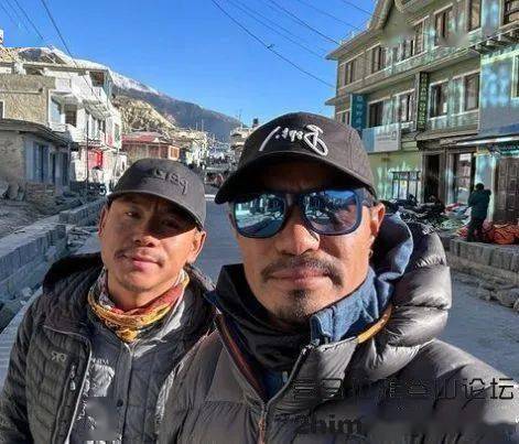 [尼泊尔]尼泊尔本地登山向导成功首攀khumjungar himal峰_山峰