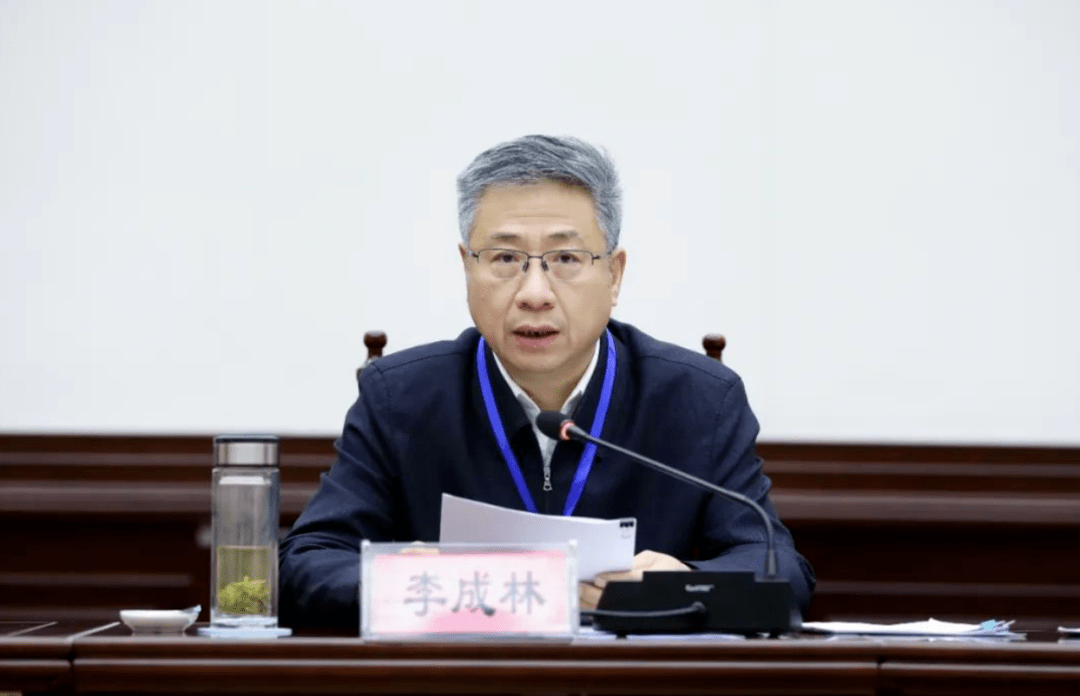 重要背景下,山西省公安厅厅长在法院现场旁听庭审_争议_行政诉讼_活动