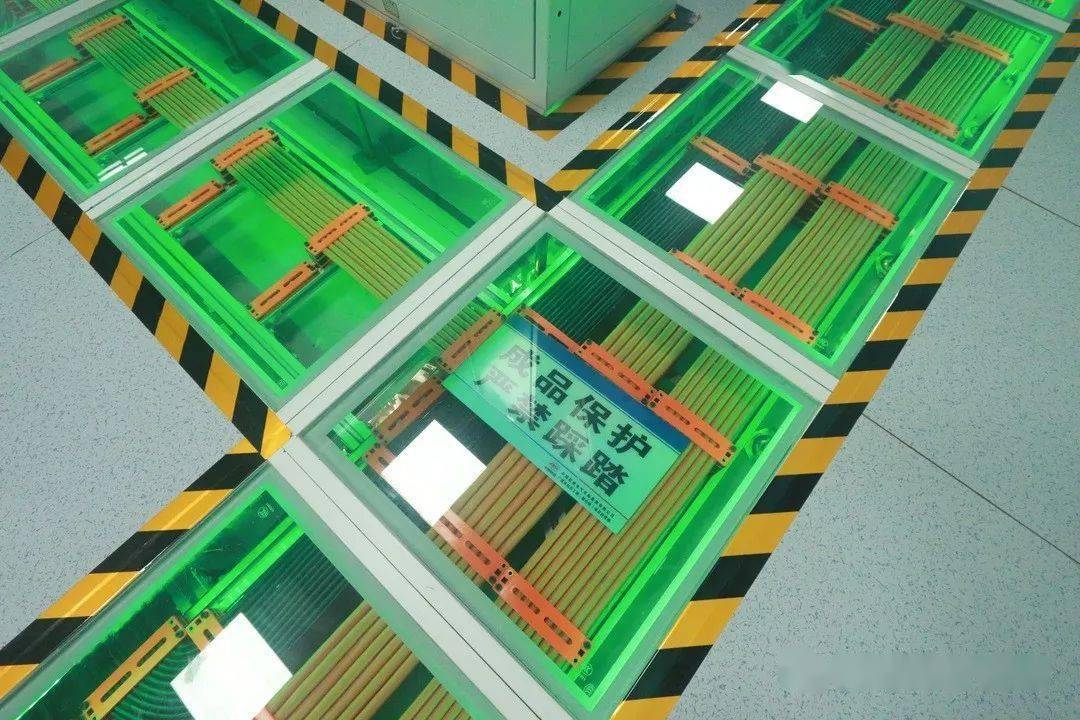 机房安全与防护的需要【地面装饰】光电缆预留及室内二次成端接地铜排