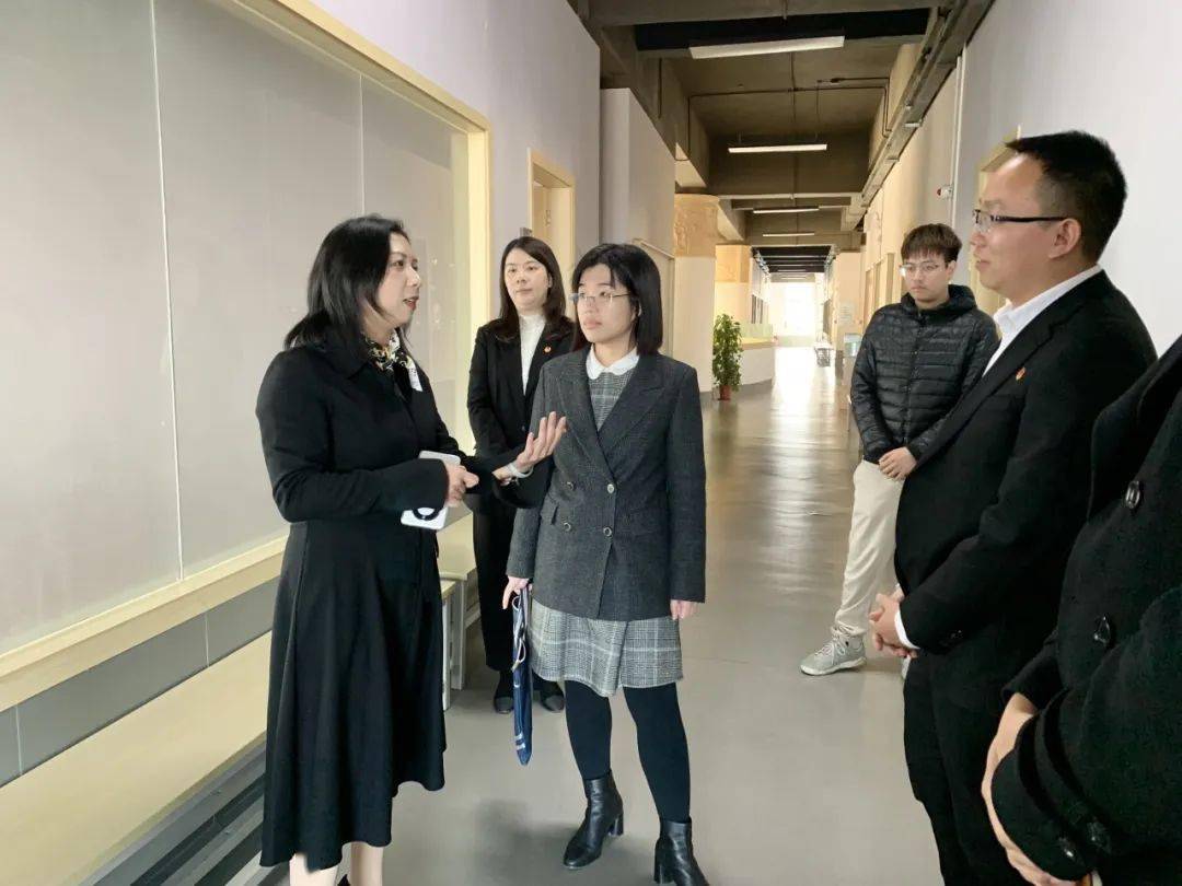 团市委到我镇调研青少年工作_服务_石碣镇_活动