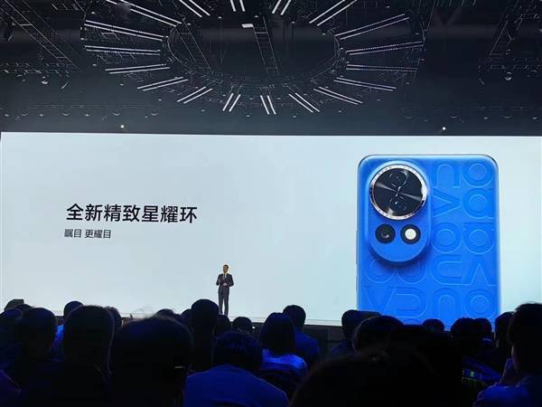 华为nova 12 Ultra亮相：行业首创一体化素皮压花设计(图3)