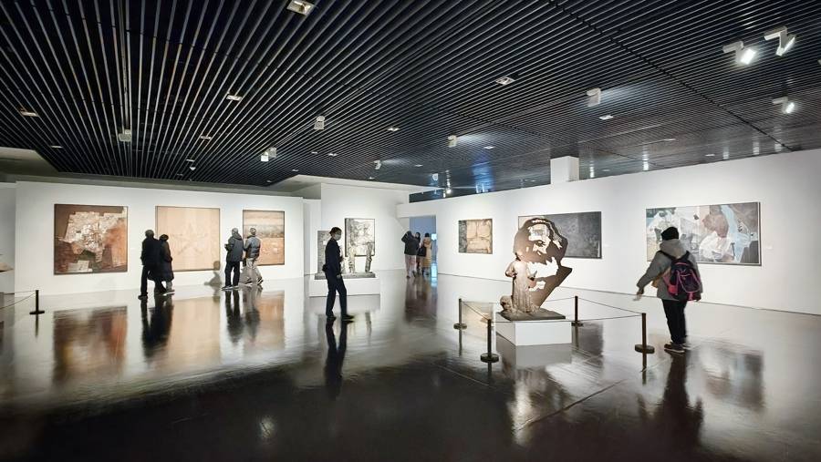 唱响时代精神,第十二届上海美术大展在中华艺术宫揭幕