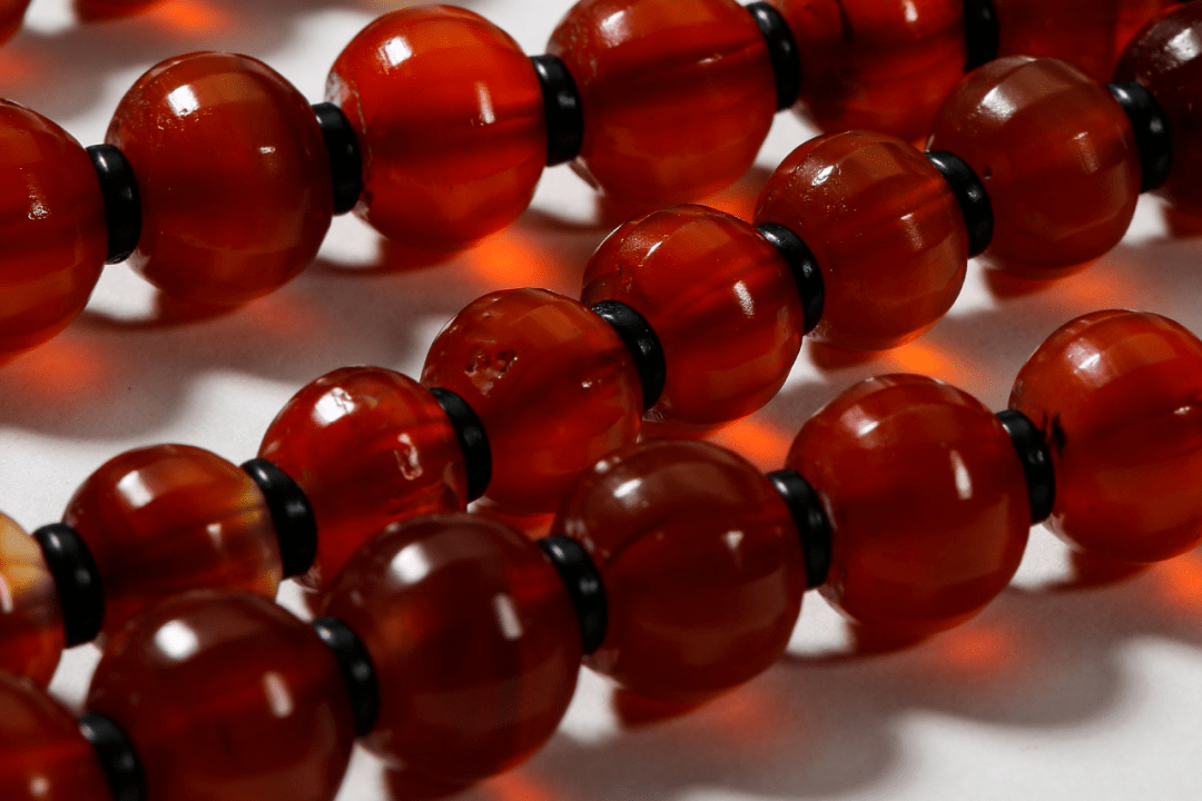 龙年红玛瑙朱砂手链,开年迎"鸿运",八方来财好运到!_寓意_镀金_和田玉