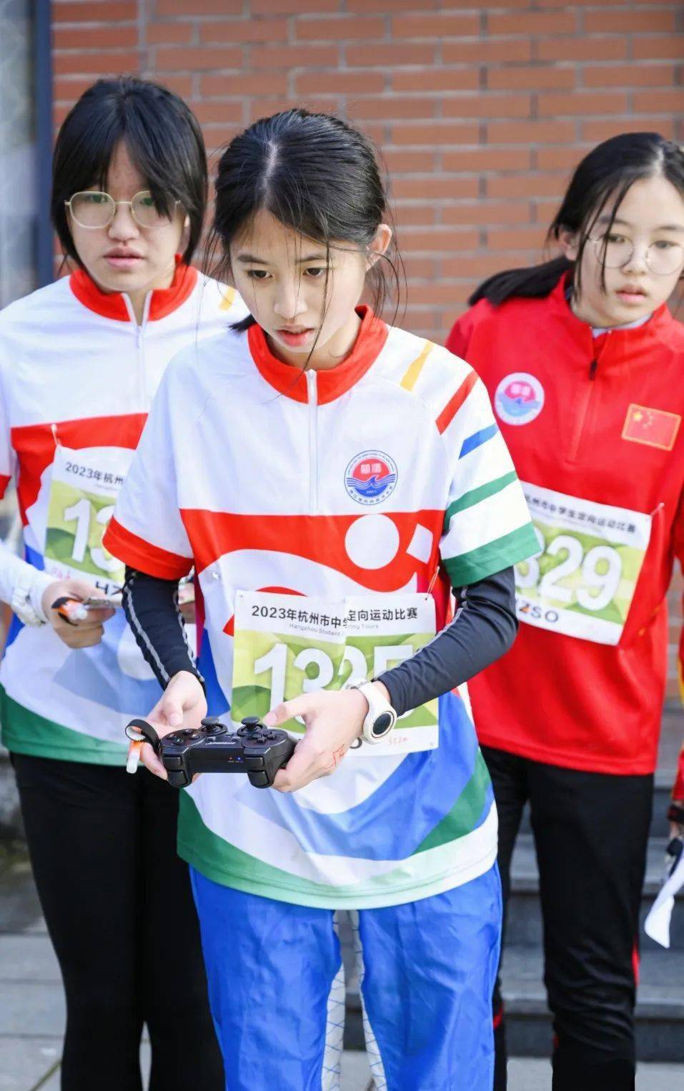 团体总分全市第一,闻涛中学定向运动获佳绩_训练_比赛_越野