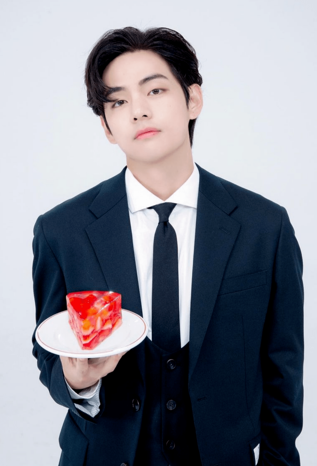 金泰亨变阳刚直男壮汉了!_兵役_军队_形象