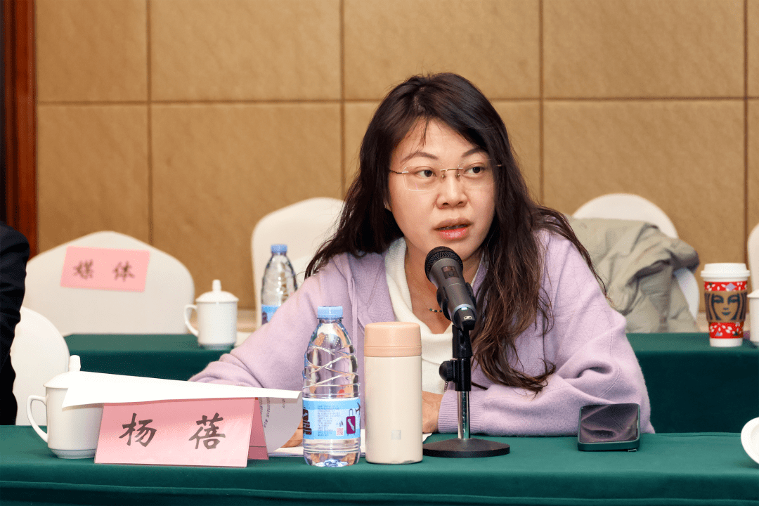 爱奇艺高级副总裁,版权管理中心总经理杨蓓表示,《他从火光中走来》全