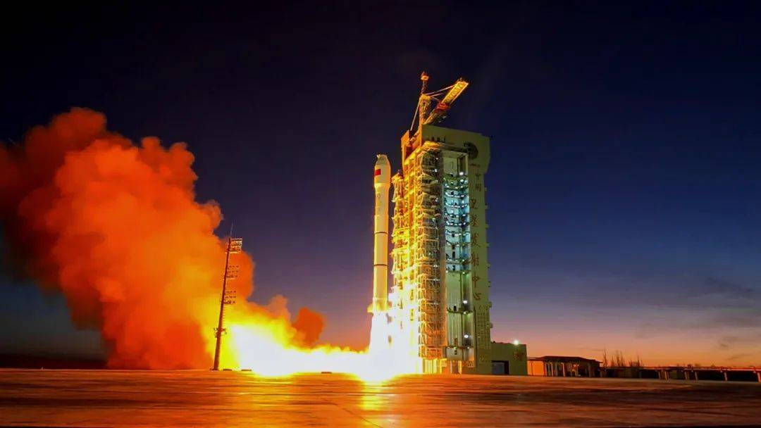 北京时间2023年12月30日8时13分,我国在酒泉卫星发射中心使用长征二号