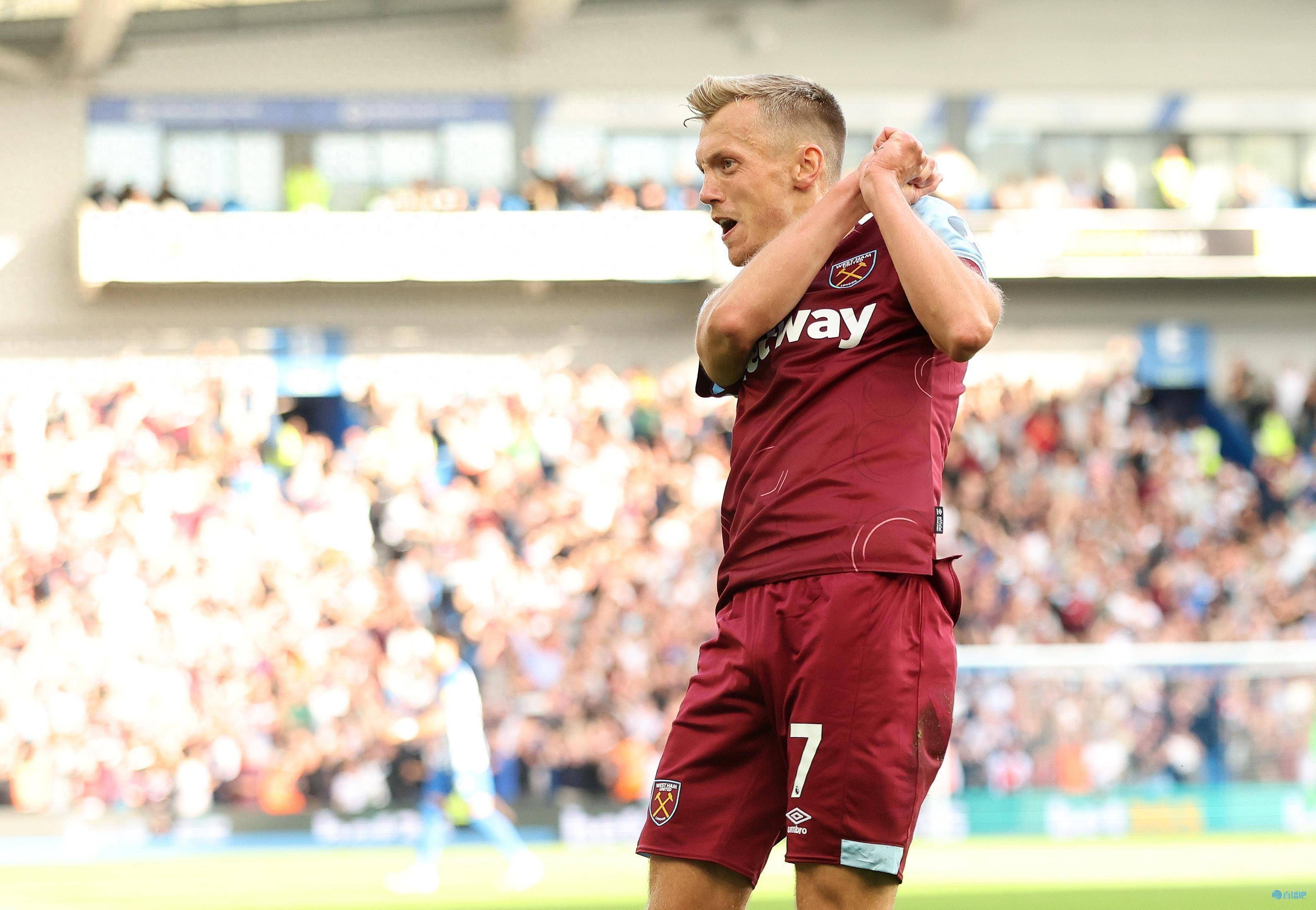 五大联赛2023年任意球榜:普劳斯,格里马尔多等6人进2球最多_杜克施_比